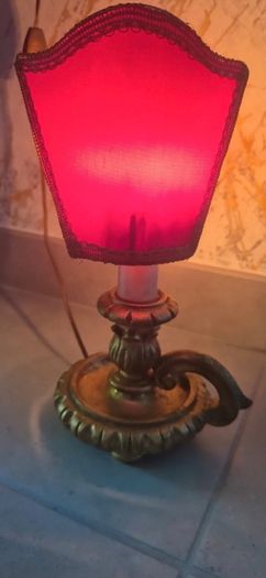 antique lamp