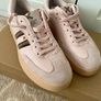 Ladies trainers Image 3