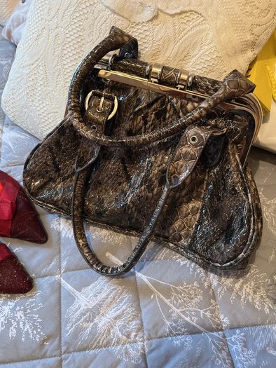handbags