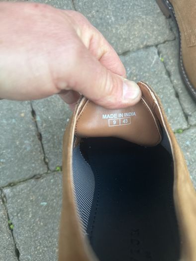 mans shoes