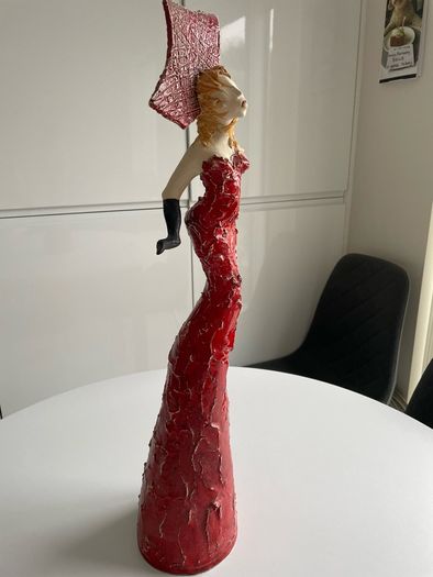 Ayelet Lalor Vintage Red Diva