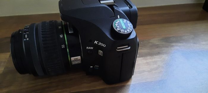 Camera Pentax K200d Slr + Case