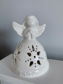 Angel figure