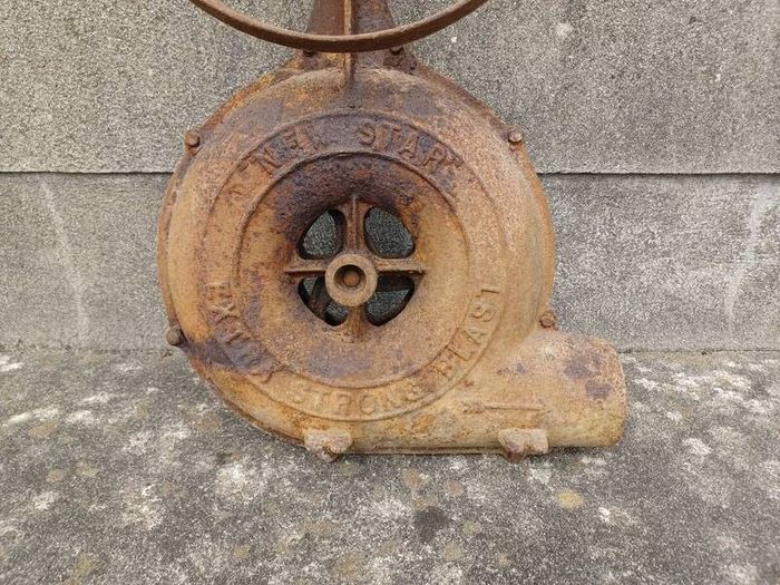 bellows