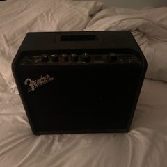 Fender mustang lt25