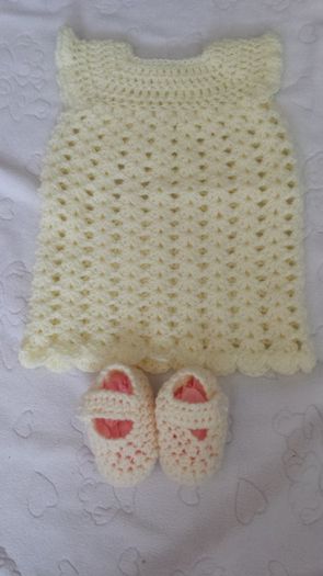 Handmade baby cardigan set 0-3 months