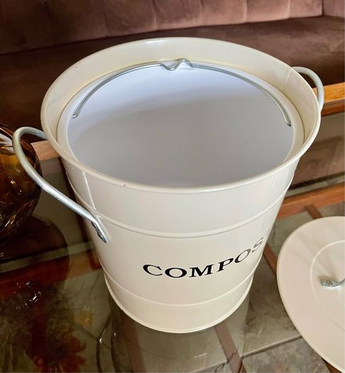 Retro Kitchen Countertop Compost Bin Food Waste Caddy