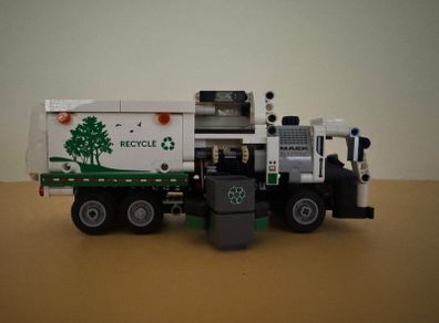 Lego Technic 42167 Mack LR Electric Garbage Truck (Built)