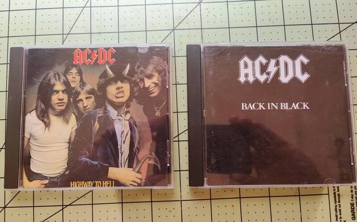 AC/DC remastered cds