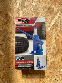 Hydraulic Bottle Car Jack & Halfords Advanced Breaker Bar