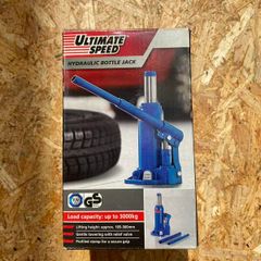 Hydraulic Bottle Car Jack & Halfords Advanced Breaker Bar