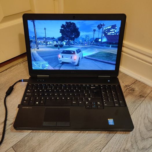 Dell Latitude laptop intel core i5 nvidia basic GPU