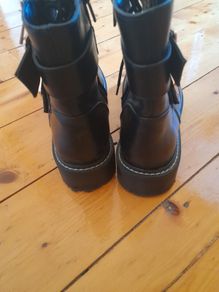ladies boots