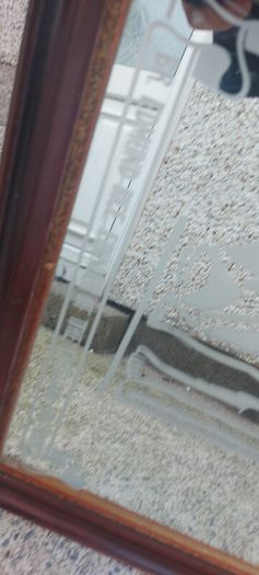 Dr Edmund Rice founder of the Christian brothers etched mirror,came from a old school,hard to come by ,heavy,lovely display,a piece of irish history,,hard to come by, buyer collects,sold as seen ,sorry pics not more clearer,I gave wood a light polish.