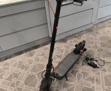 Electric scooter ninebot F40