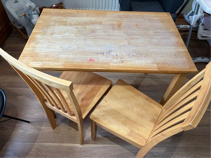 Wooden dining table with 2 chairs - FREE