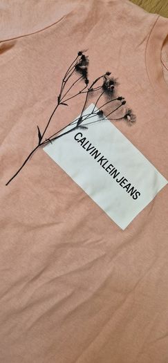 Calvin Klein Tshirt - M