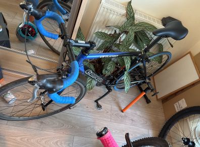 carrera road bike with Turbo trainer included