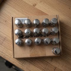 Lug Nuts x20 M12x1.5 Tapered