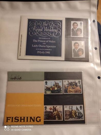 Stamp album UK's Presentation packs x 100