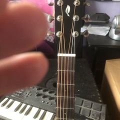Brand new acoustic guitar for sale great sound and easy to play