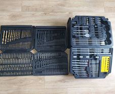 Stanley Large Drill & Bit Set Bundle 250pcs