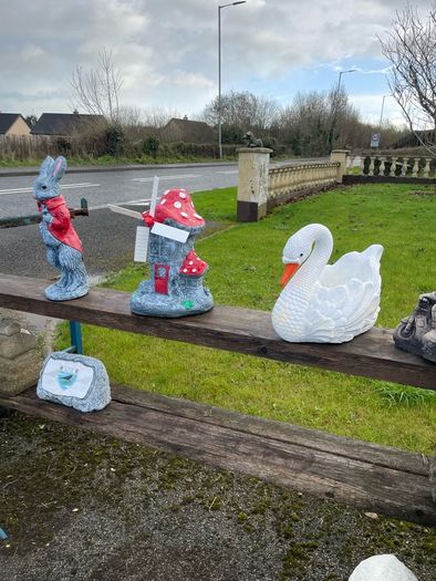 garden ornaments