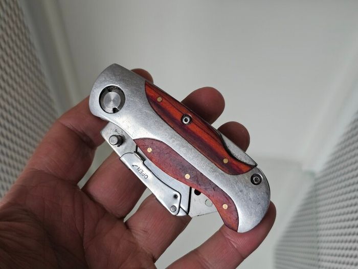 Vintage Heavy Duty Utility Tool Box opener