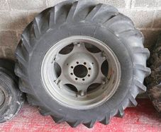 Zetor 6911 Wheels 16.9 / 14 - 30
