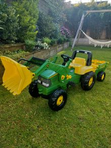 Rolly Junior John Deere with front loader and trailer