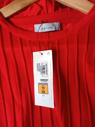 Per Una Red Jumper.   S.10.  B.N.W.T