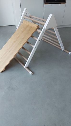 Pickler style climbing triangle