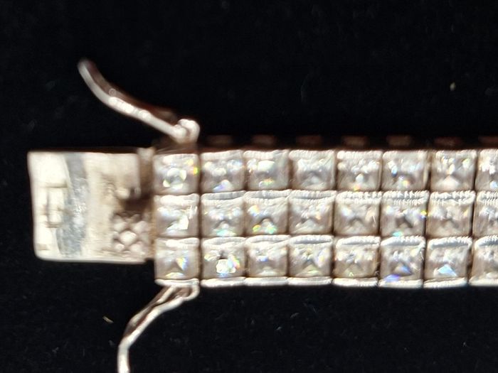 Vintage sterling silver tennis bracelet