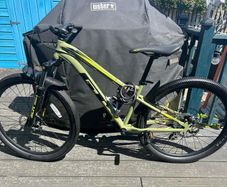 GT Stomper Ace Youth Mountain Bike - Excellent Condition