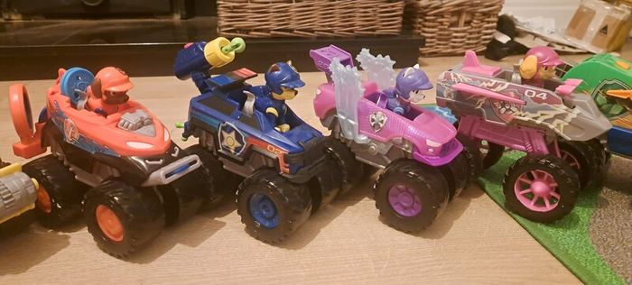 Paw Patrol Rescue Wheels full set