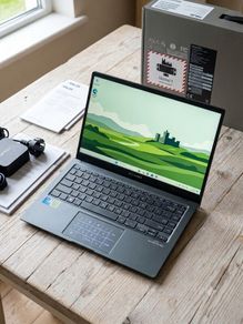 ASUS ZenBook 14 (UM425I) - Pine Grey Laptop