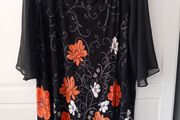 Evans Top BNWT Size 22-24