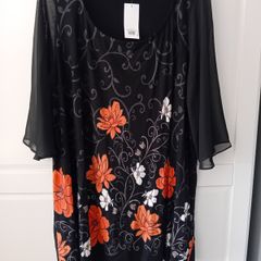 Evans Top BNWT Size 22-24