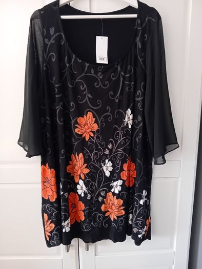 Evans Top BNWT Size 22-24