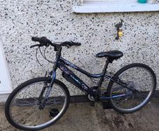Apollo Kinx Girls Bike
