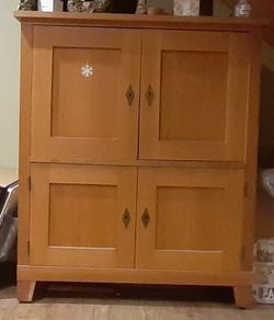 Oak Tv Unit With Doors