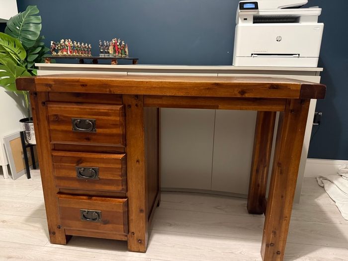 Solid Wooden Desk Rustic Style with 3 Drawers