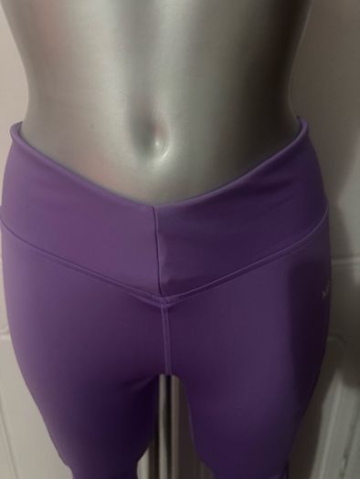 BNWT MyProtein Tempo 7/8 Leggings - Deep Lilac - Size M Postage included