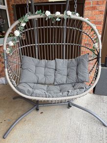 Double egg chair