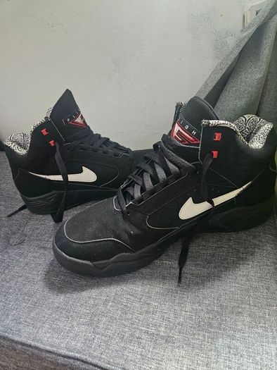 nike air flight mid size 9.5