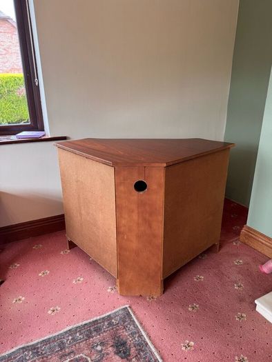 Traditional Wooden Corner Cabinet/ TV Stand