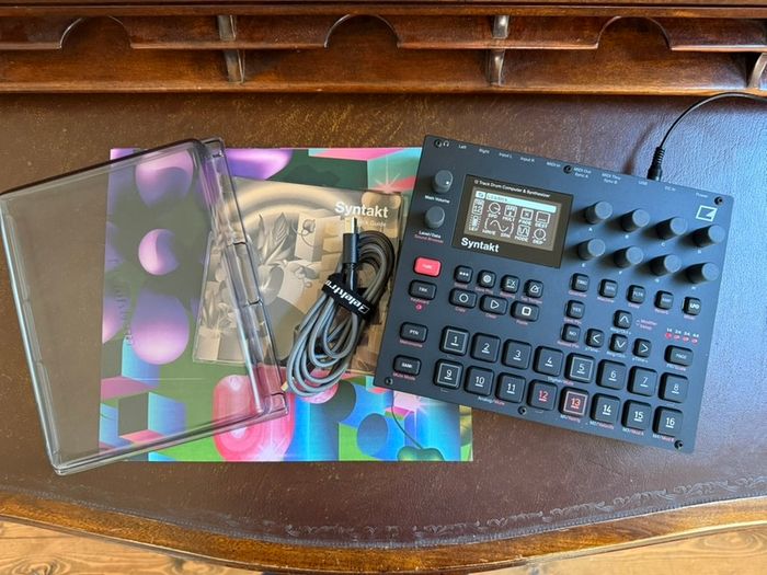 Elektron Syntakt with Decksaver