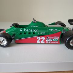 Vintage Bburago 1:24 Alfa Romeo 184T F1 - Riccardo Patrese #22 (Made in Italy)