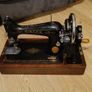 singer sawing machine Image 5