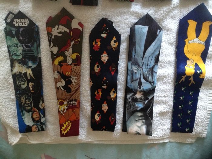 Novelty ties